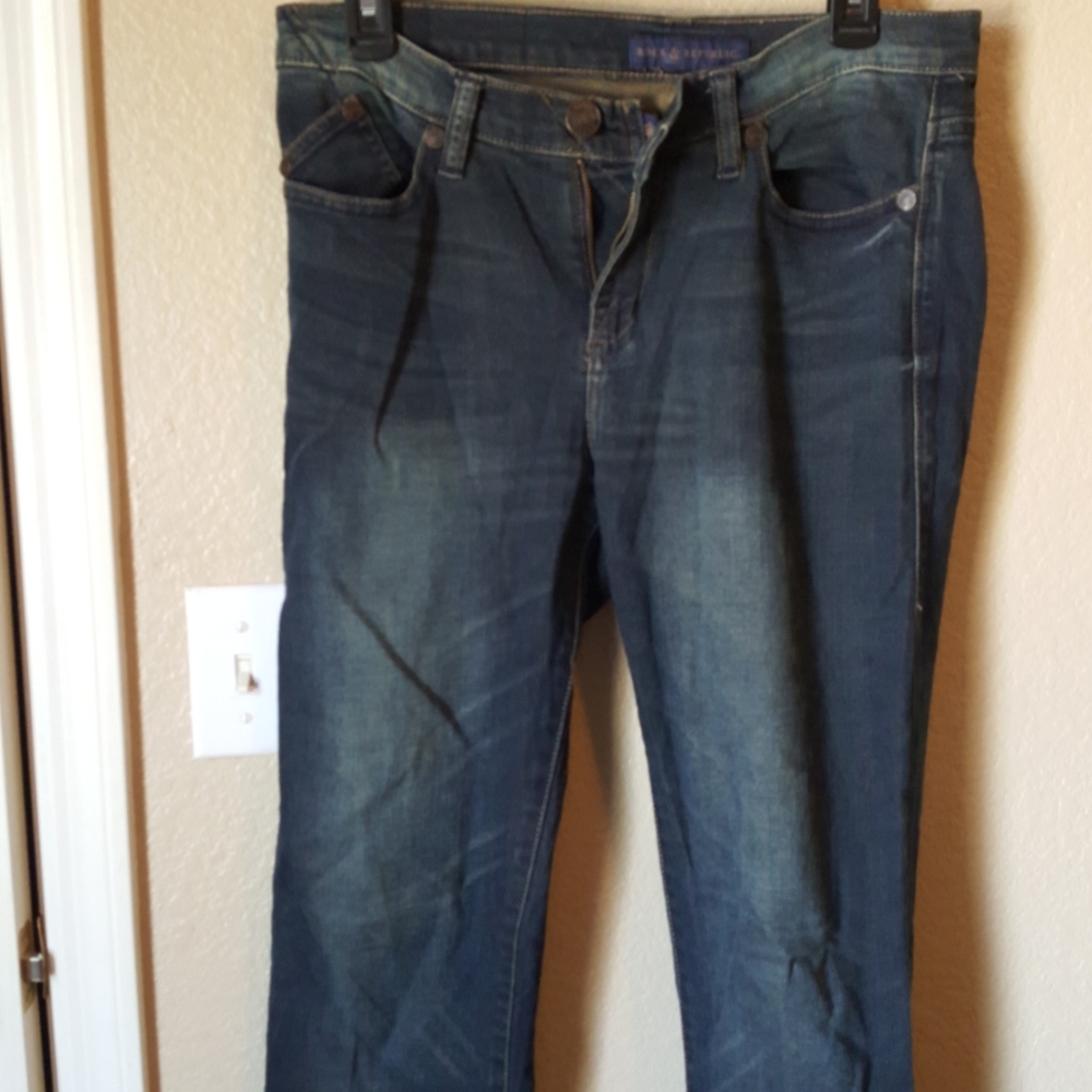 Great condition sz10 Rock&Republic boot cut jeans